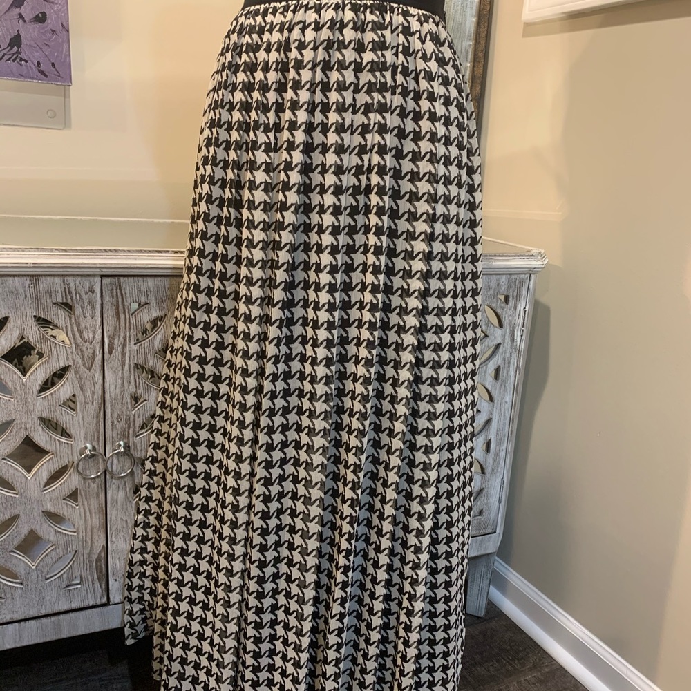 Silky Maxi skirt